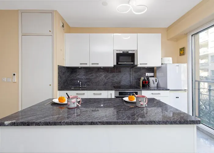 Centre Pres De La Мантон