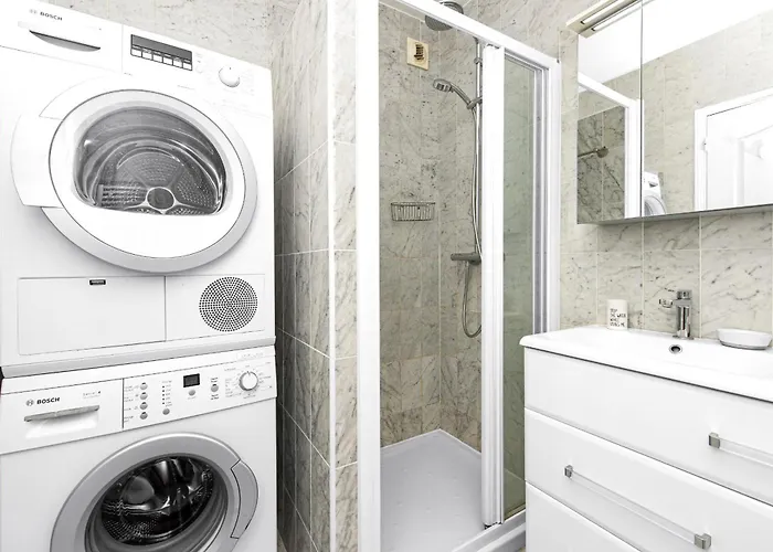 Centre Pres De La 멍똥